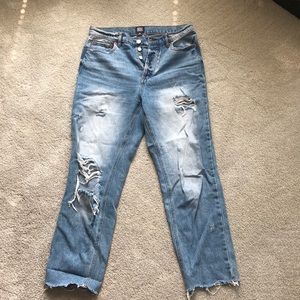 BDG boyfriend fit ripped jeans